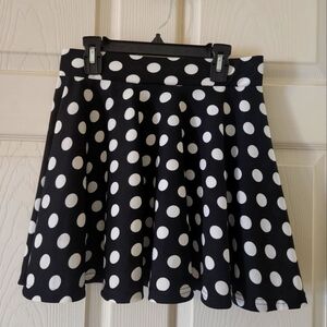 4/$20 Women's Medium Polka Dot Black and White Skirt